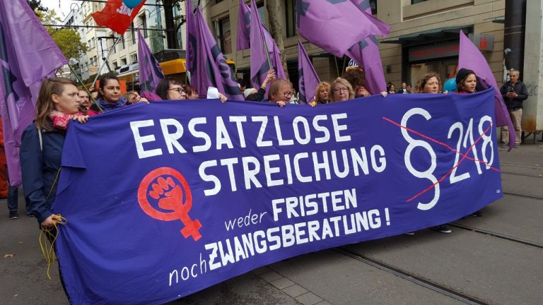 Pressemitteilung: Schwangerschaftsabbruch raus aus dem Strafgesetzbuch!
