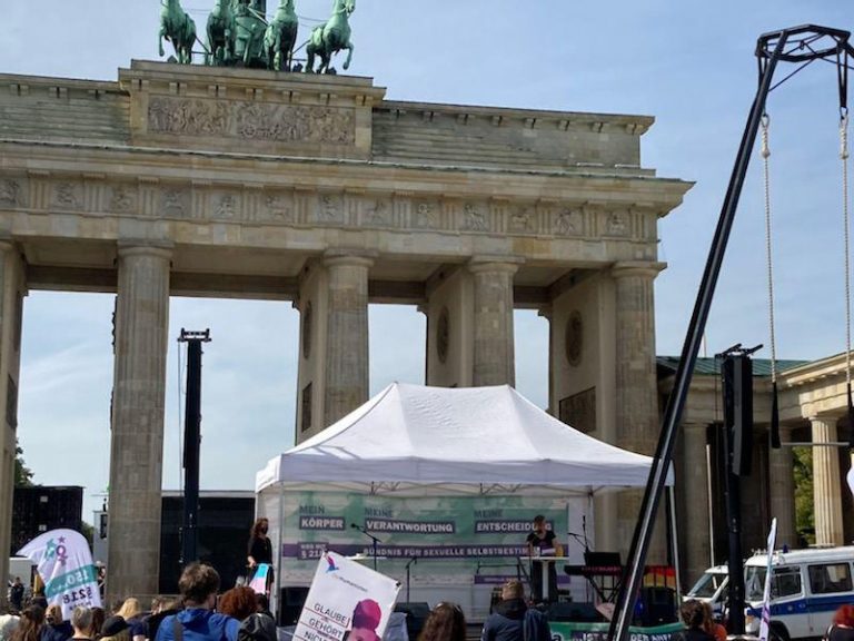 Bündnis Redebeitrag auf Aktionstag Leben.Lieben.Selbstbestimmt. 