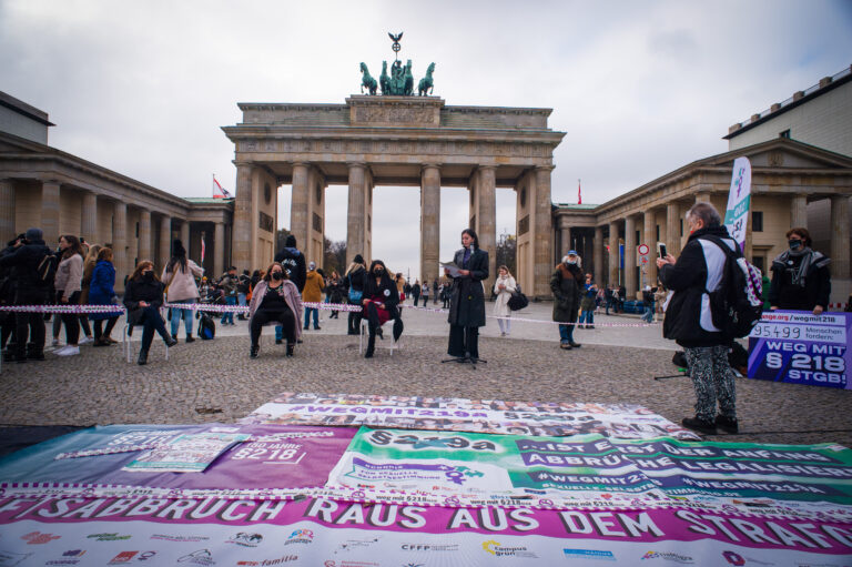 Kommission zur Streichung des § 218 – wir haben nachgefragt!