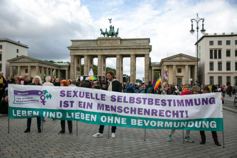 Donnerschlag am SafeAbortionDay 28.09.2022
